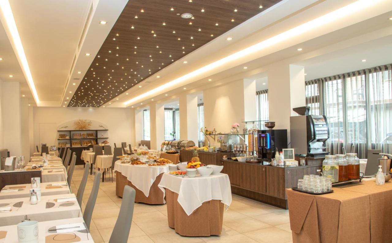 Hotel & Aparthotel Carinthia S Lido di Jesolo Bagian luar foto