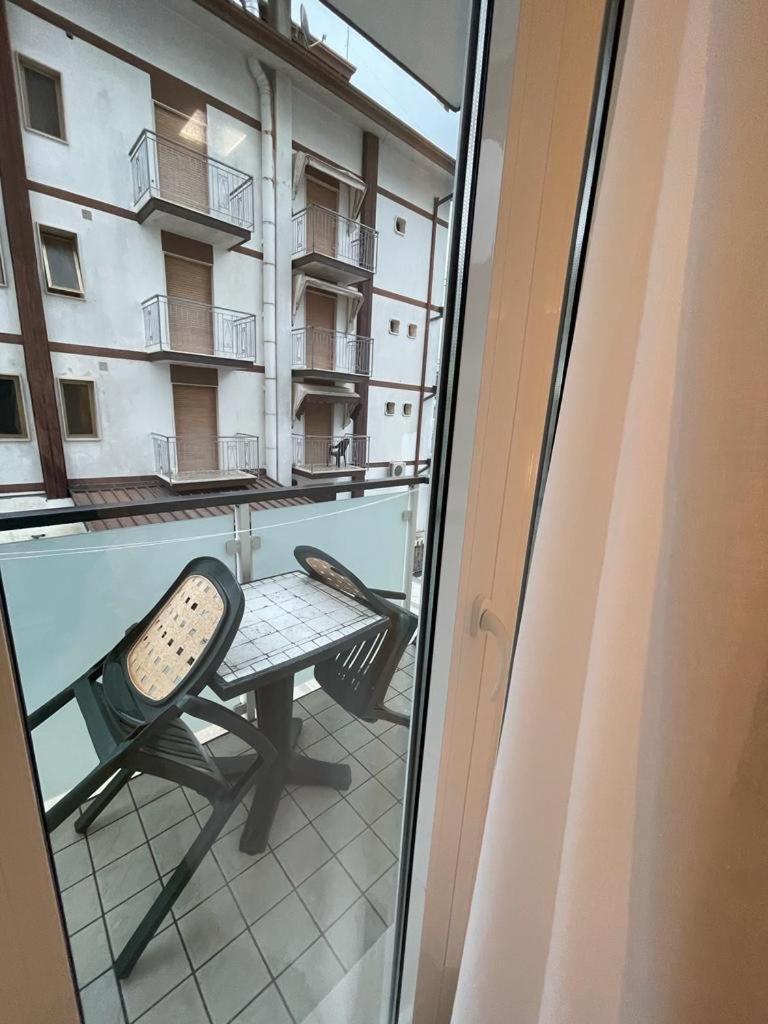 Hotel & Aparthotel Carinthia S Lido di Jesolo Bagian luar foto