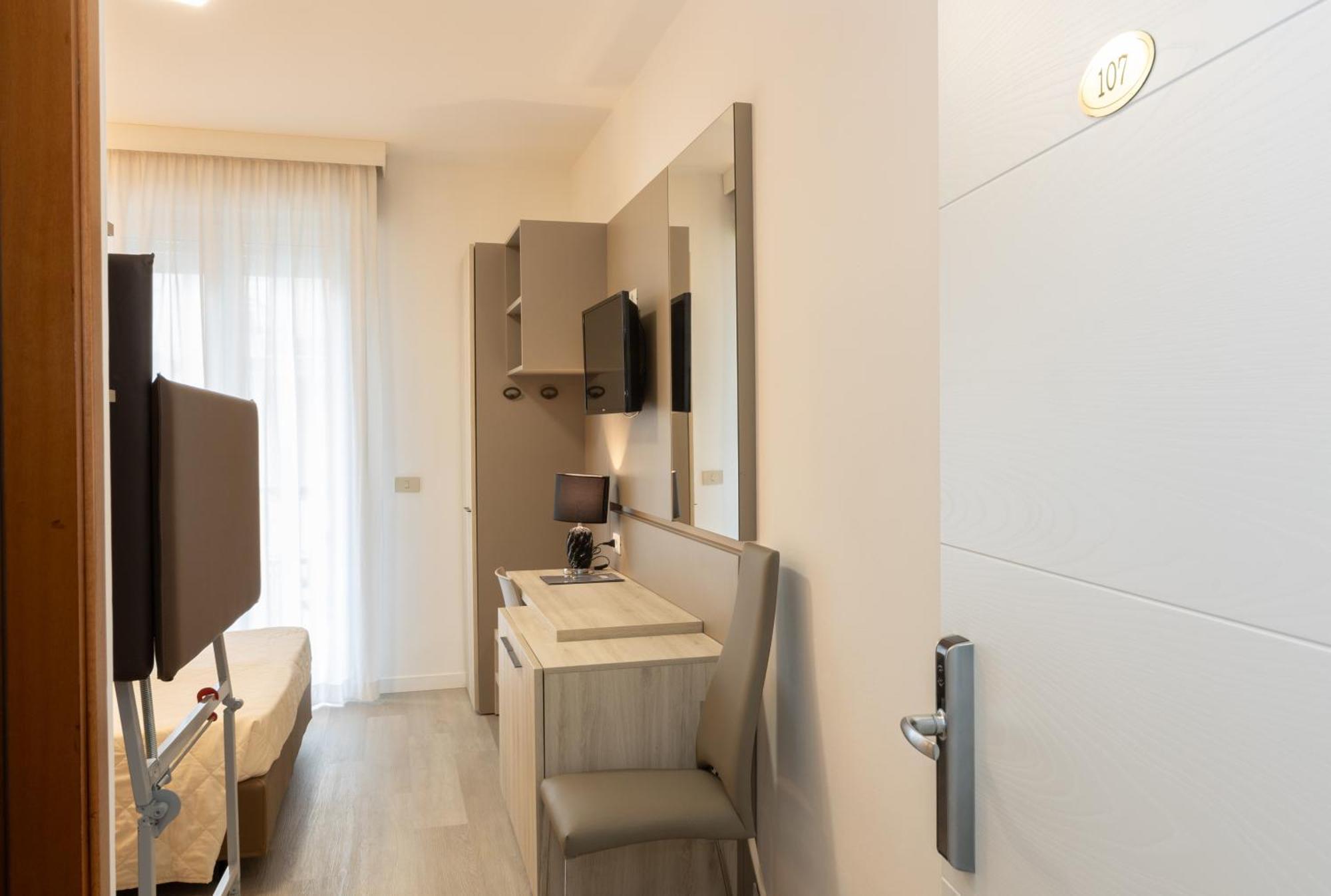Hotel & Aparthotel Carinthia S Lido di Jesolo Bagian luar foto