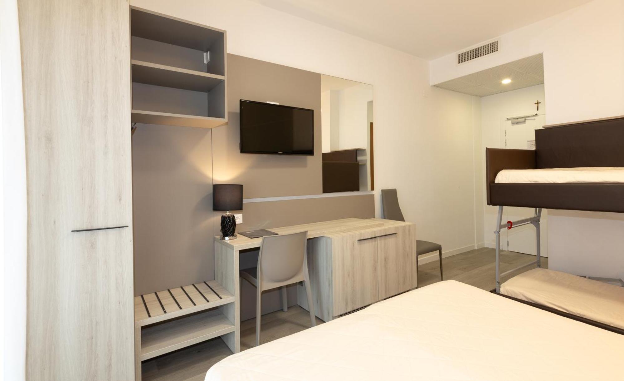 Hotel & Aparthotel Carinthia S Lido di Jesolo Bagian luar foto