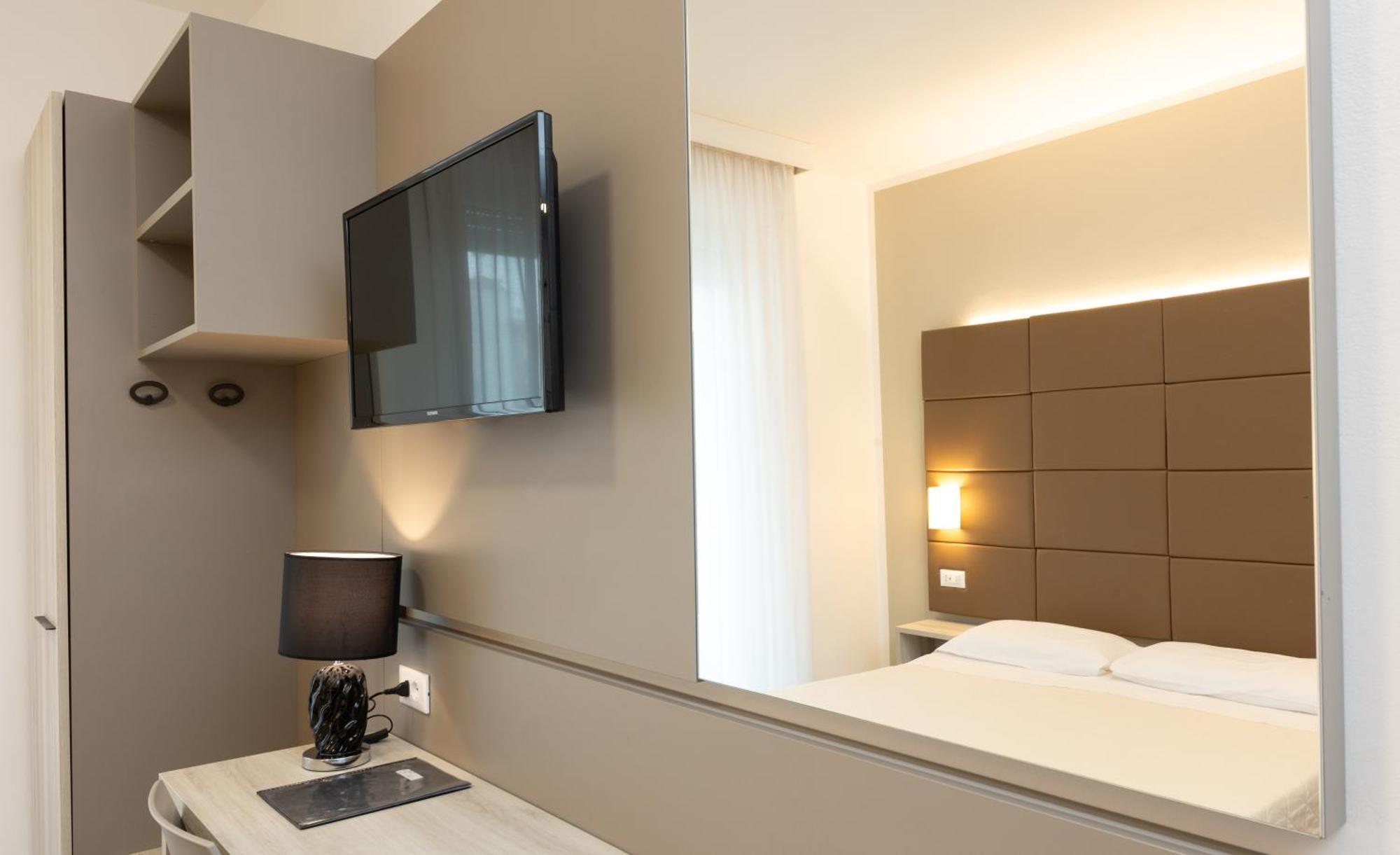 Hotel & Aparthotel Carinthia S Lido di Jesolo Bagian luar foto